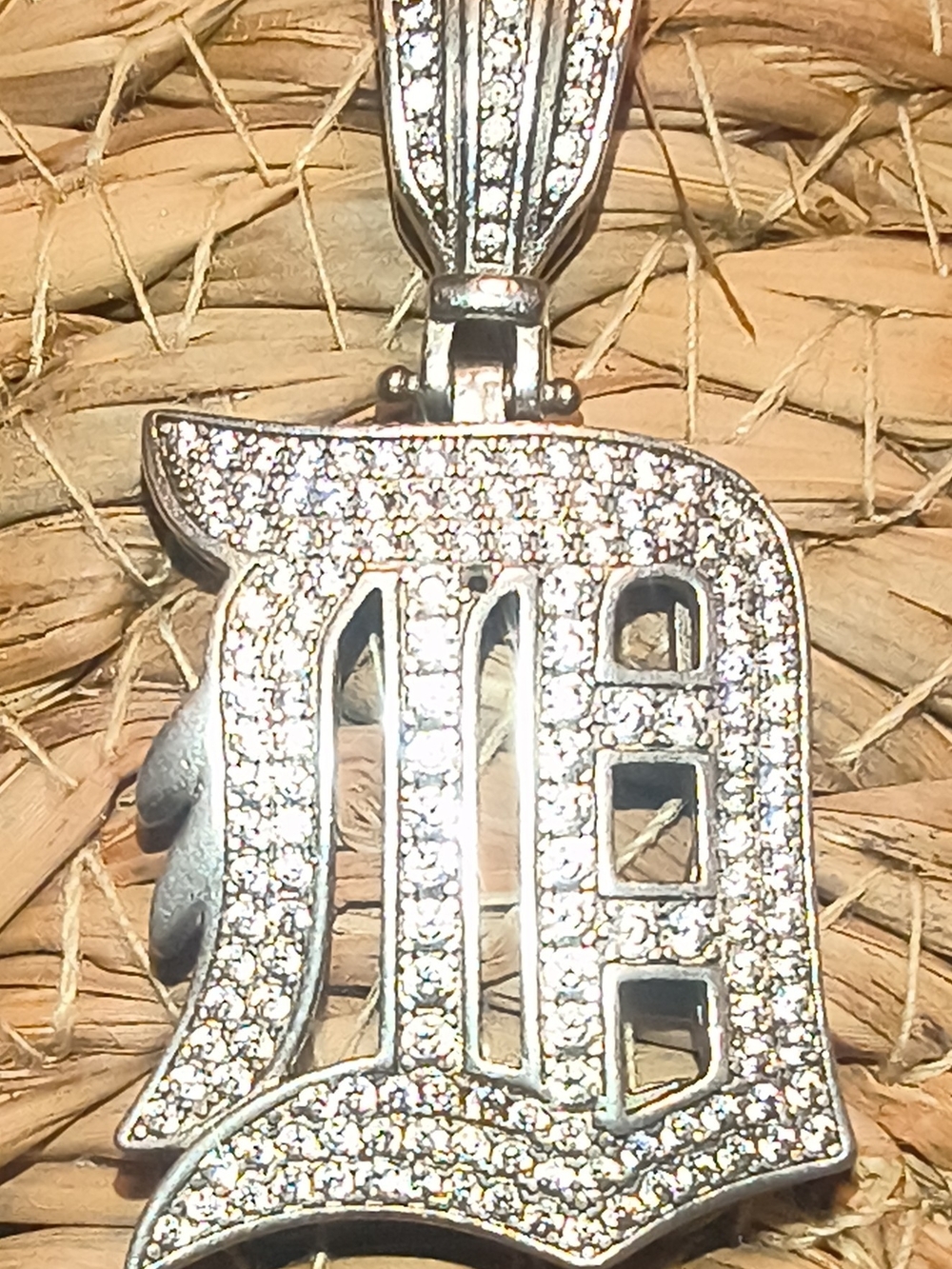 .925 STERLING SILVER LAB DIAMOND DETROIT PENDANT